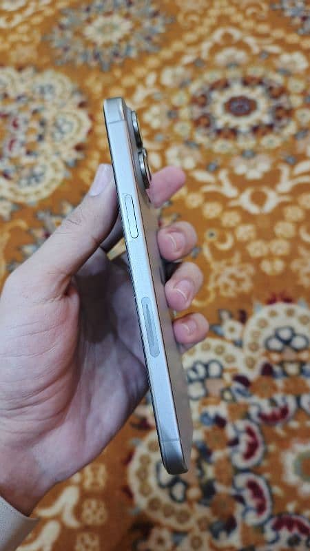 Iphone 15 pro max jv 256 gb natural titanium LL A model 3