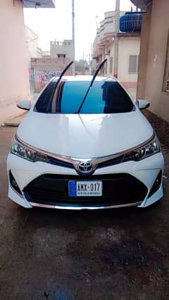 Toyota Corolla GLI superwhite 2018/19