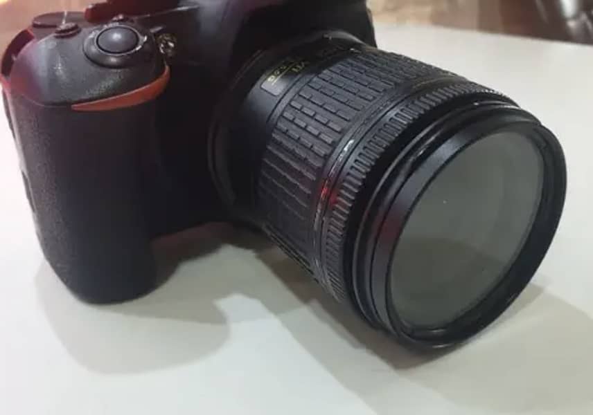 Nikon D5600 with 18-55mm lens 3