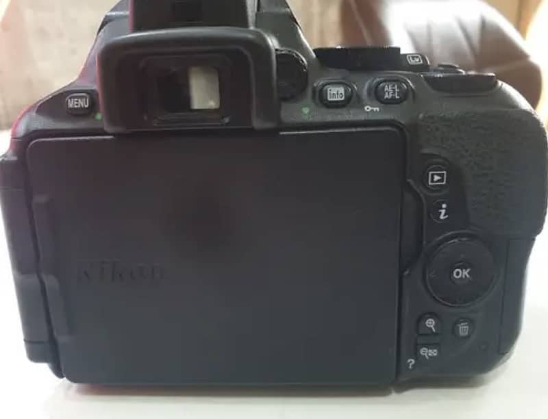 Nikon D5600 with 18-55mm lens 5