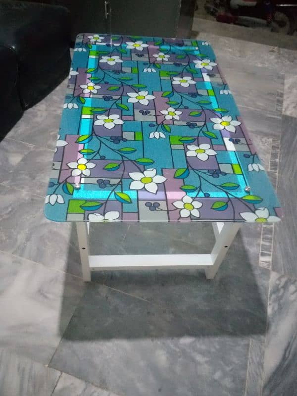 aluminium glass Table 2