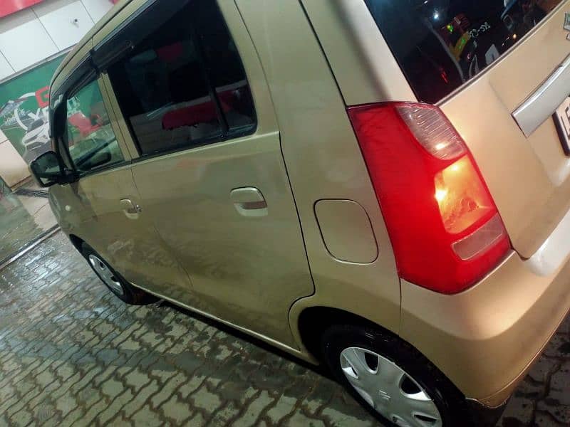 Suzuki Wagon R 2015 5