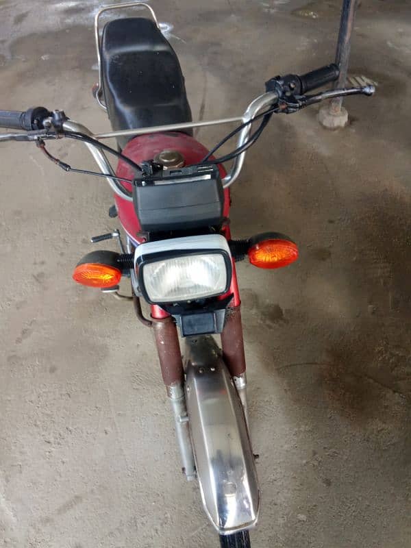 Honda cd70 1