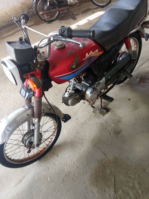 Honda cd70 2