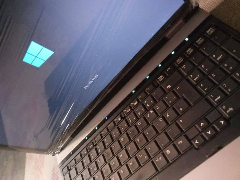 HP Pro book 6550b 1