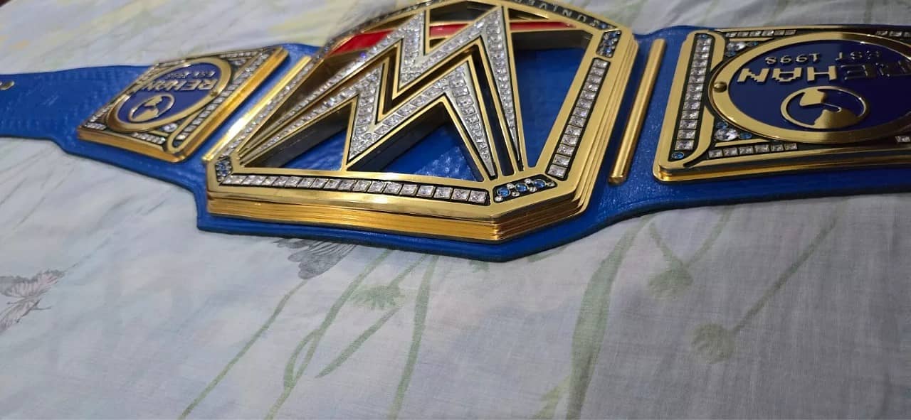 Custom Made WWE Universal Championship (Smackdown) 5