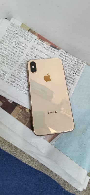 iphone xs 64 GB factory unlock 2