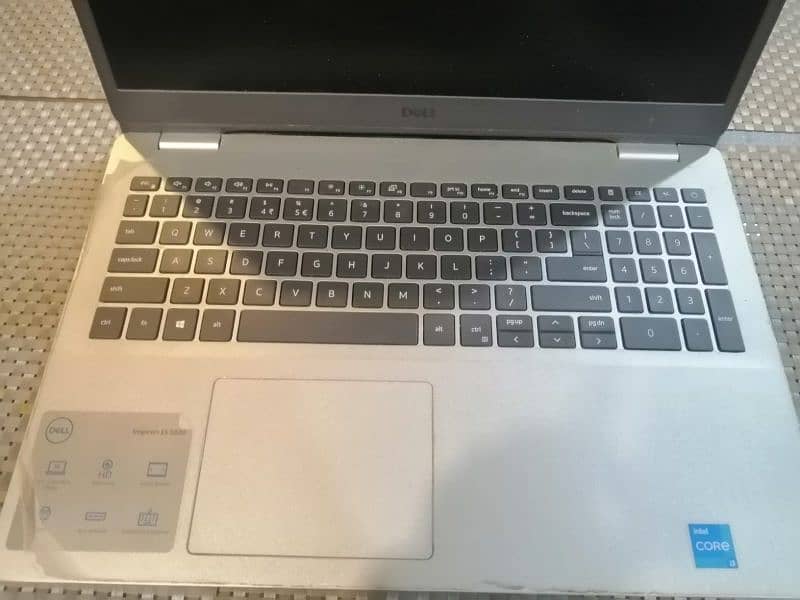 Dell Inspiron 3501 8