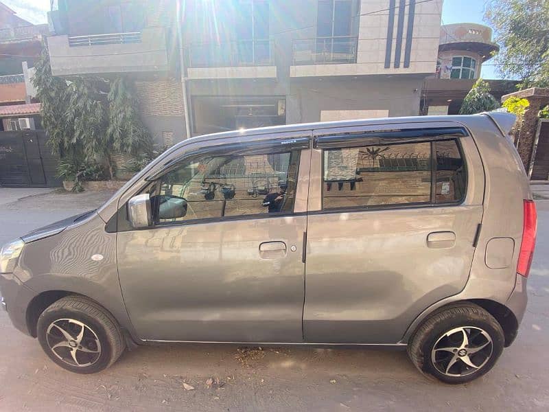 Suzuki Wagon R 2017 3