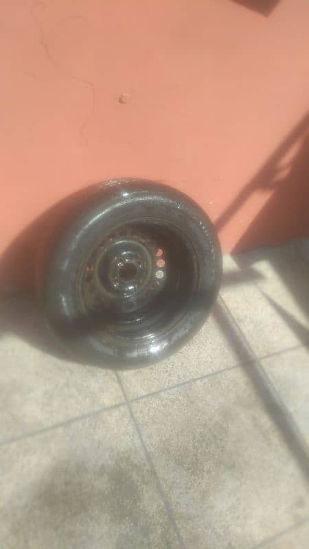 urgent sale rim tyre 195/65 R15 1