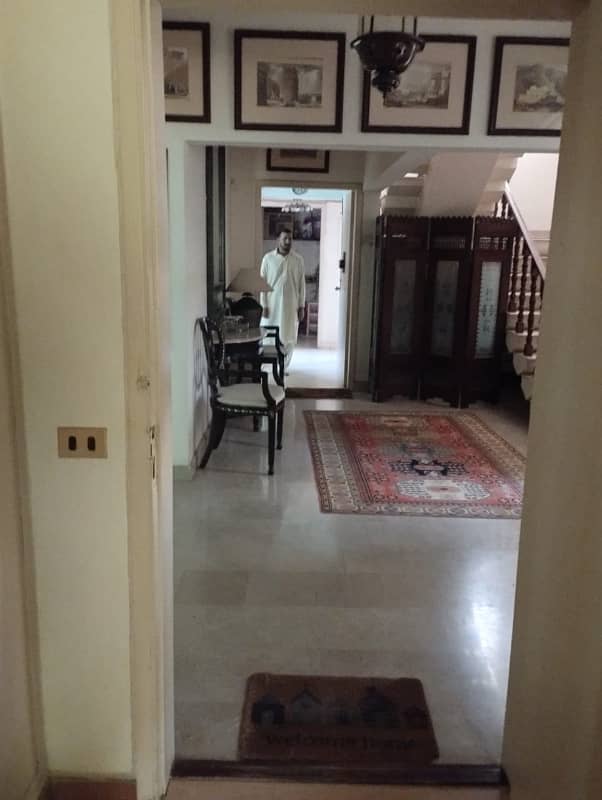 Well-Maintained 1000 Yards Bungalow for Sale in DHA Phase 5 42