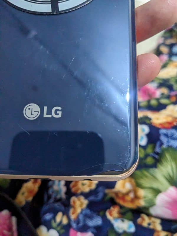 LG V 60 NON PTA 6