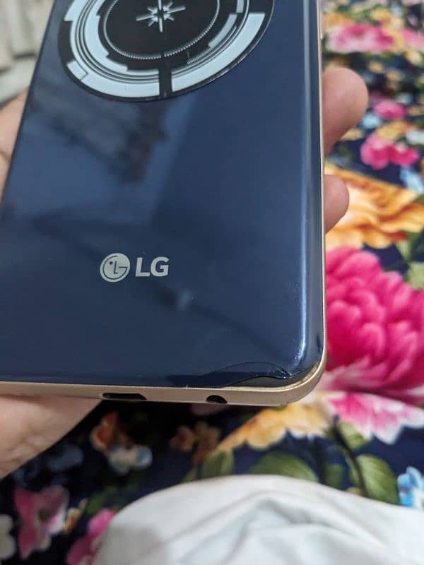 LG V 60 NON PTA 8