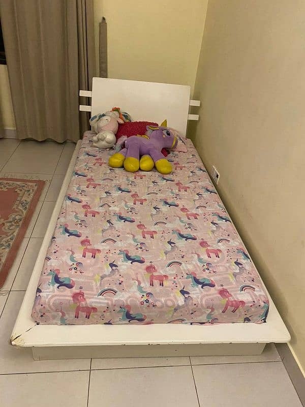 single bed 0