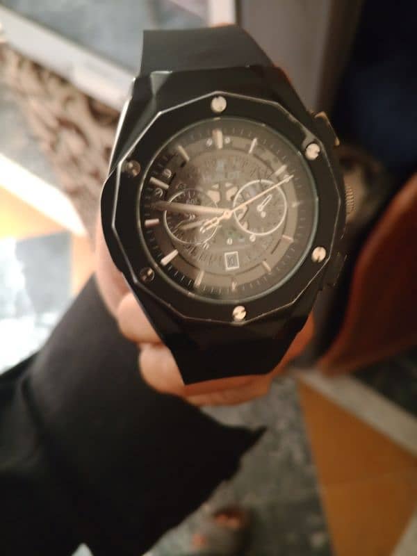 hubolt ki original watch hai urgent sell 4