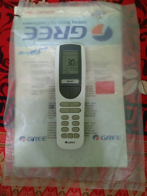 Gree DC inverter 1 ton heat and cool, 03235100342 1