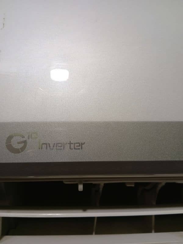 Gree DC inverter 1 ton heat and cool, 03235100342 3