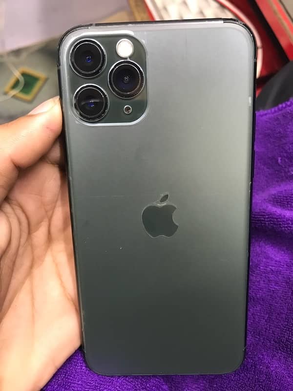 IPHONE 11 pro 256 gb factory unlock 9