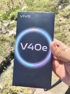 vivo v40e brand new phone with box and accessories 14 Feb open date