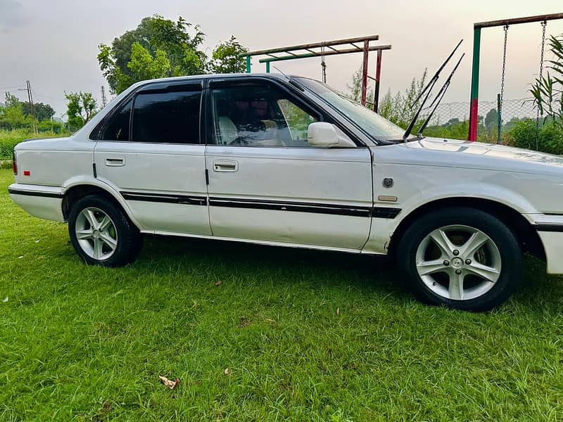 Toyota Corolla XE 1988 5