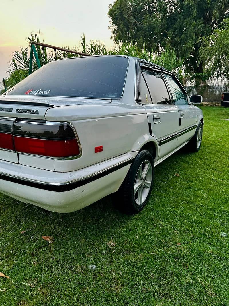 Toyota Corolla XE 1988 9