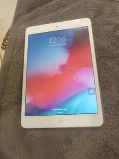 Ipad mini 2 in good condition 32gb.