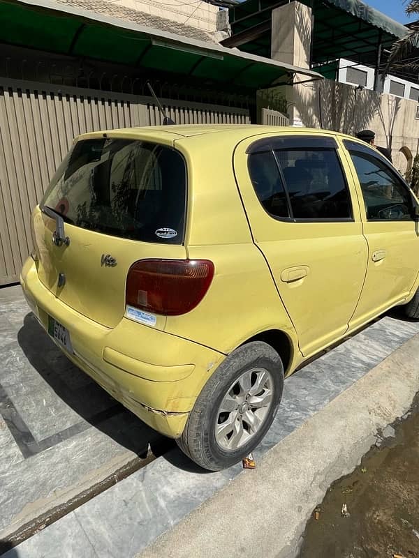 Toyota Vitz 2004 but registered in 2007 5