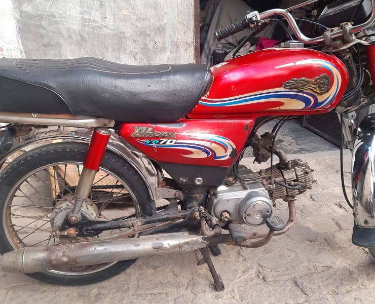 selling Yamaha dhoon 70 motorcycle 0