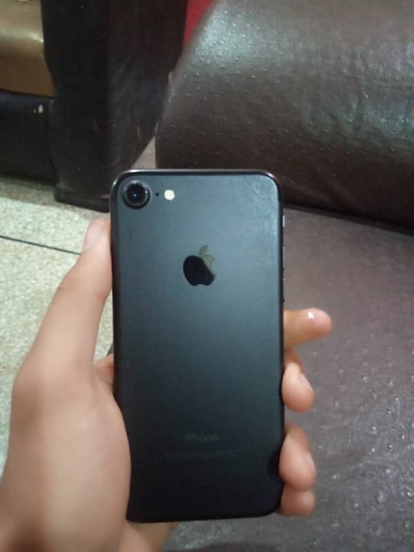 iPhone 7 128GB 2