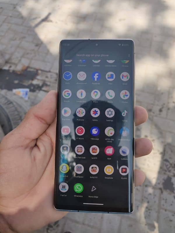 Aquos R6 non pta 2