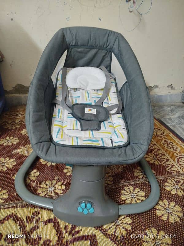 MASTELA 3 in 1 Baby Swing 1