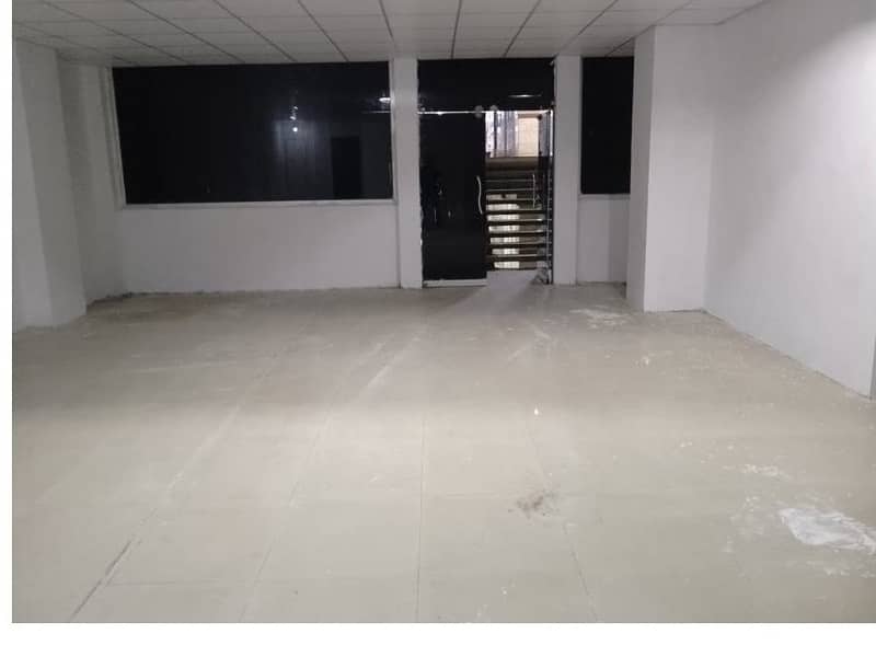 Area 700 Square Feet Office Available For Rent Real Pictures In Main Boulevard Road Gulberg 3 Lahore 1