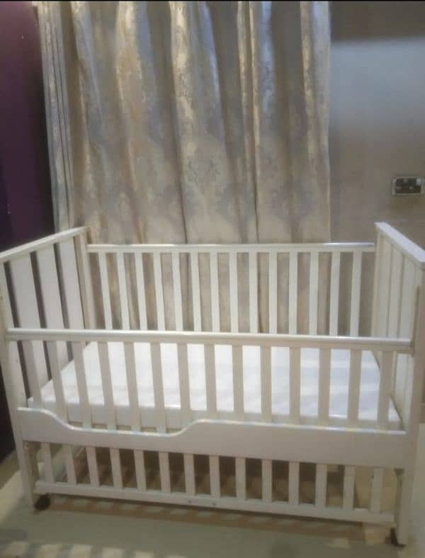 cot bed 0