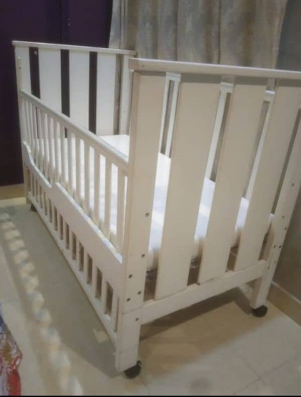 cot bed 2