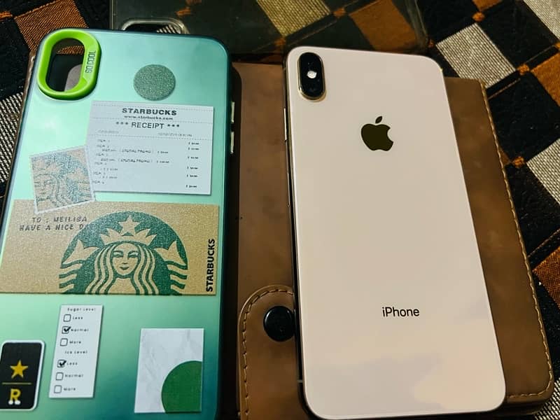 iPhone XS Max rose gold PTA approved 64 GB 0