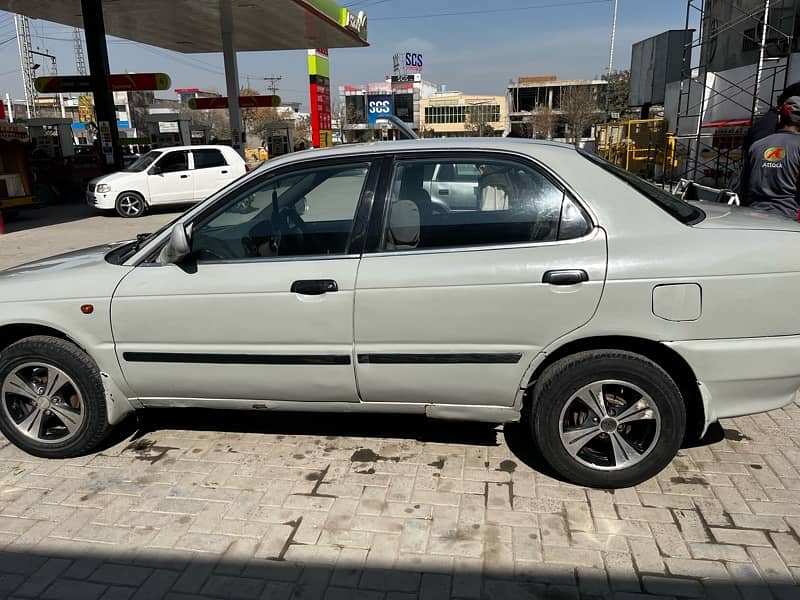 Suzuki Baleno 2000 2