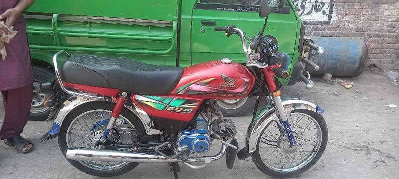 Used like new Honda 70 for sale 5