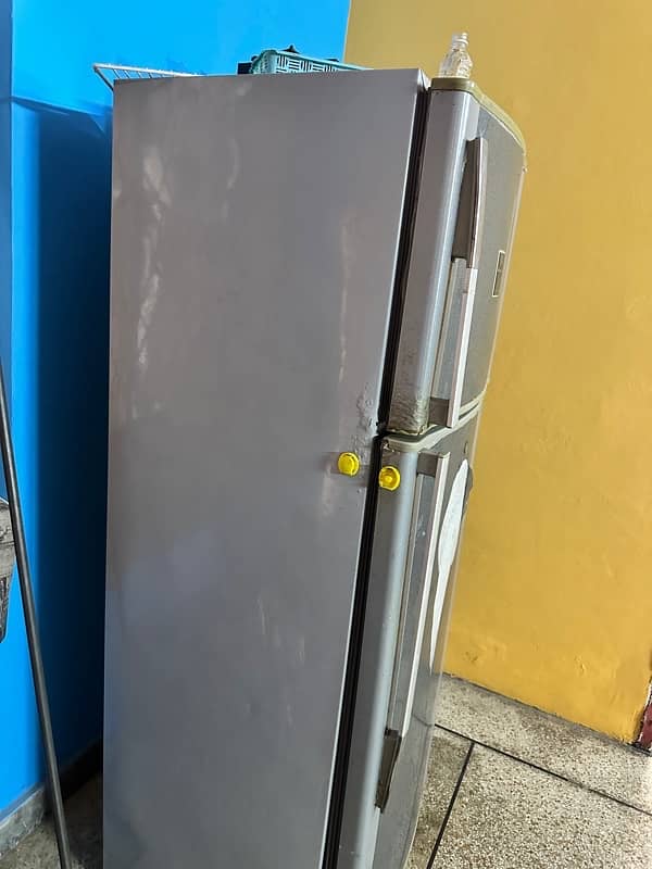 Dawlance Fridge for Sale 2