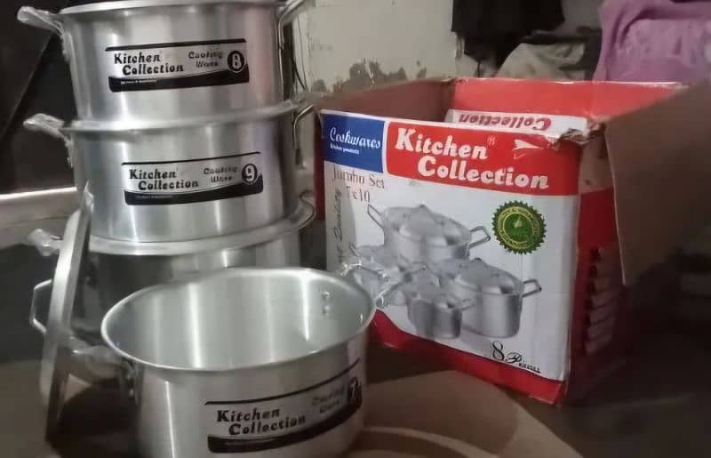 Cooking pots 4 different sizes new 0