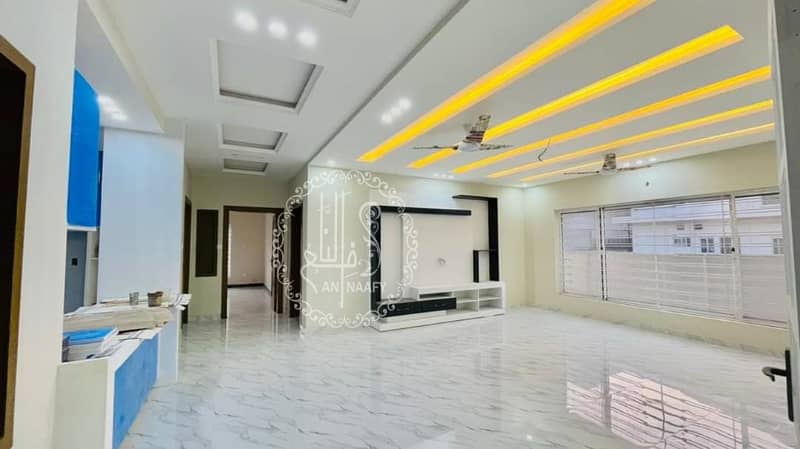 One Kanal Beautiful Modern Bungalow Available For Rent In DHA Phase 4 Lahore 8