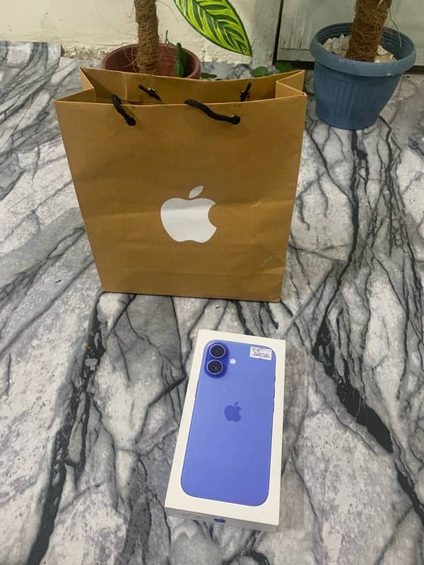 IPHONE 16 128 GB BOX ORIGINAL CABLE JUST BOX OPENED 4