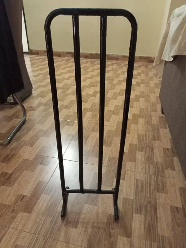 steel wicket/stumps for sale 2