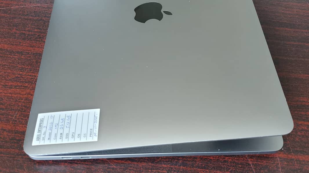 MACBOOK PRO M2 2022  24GB RAM 512GB SSD APPLE CARE PLUS 3