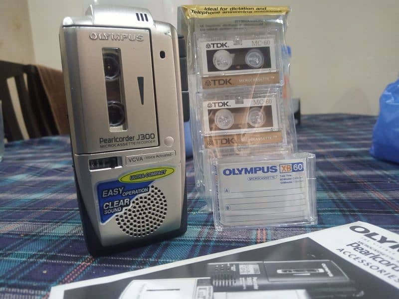 Olympus J300 Voice Recorder - Collectable 5