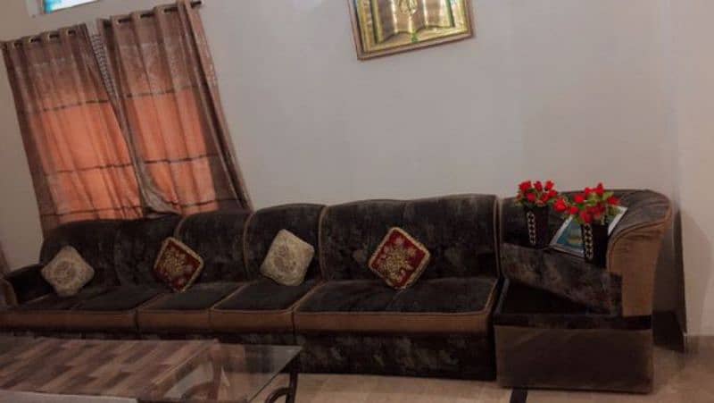 14seater sofa with side 2 decor table 4