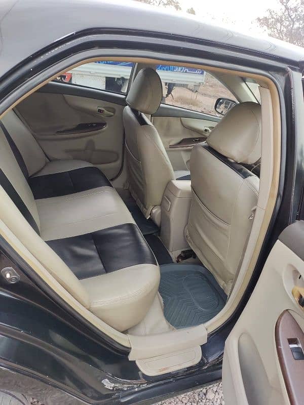 Corolla GLI 2009 Modal Lahore Number VIP Condition 12