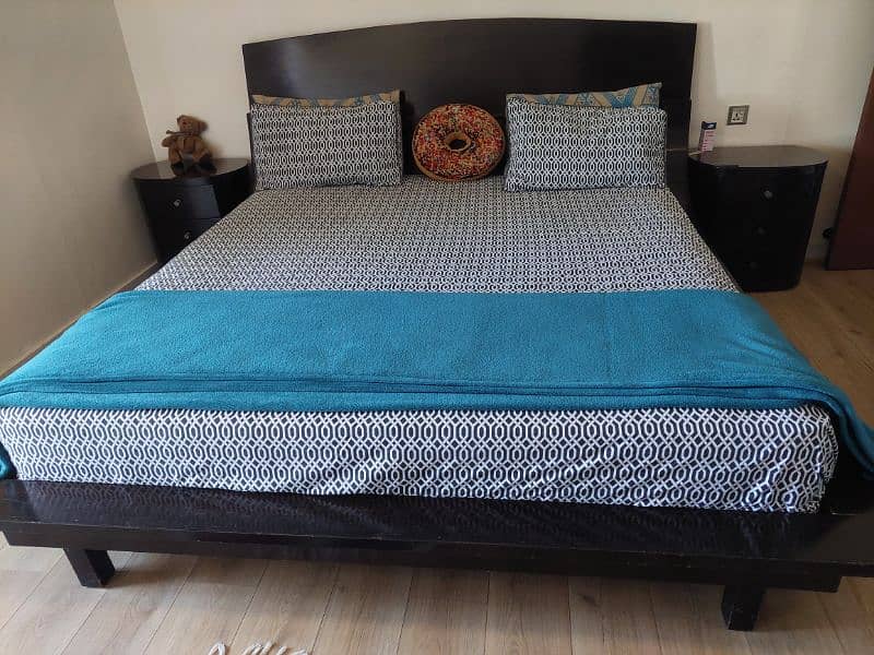 king size double bed wooden new design set for sale. leaving abroad . 0