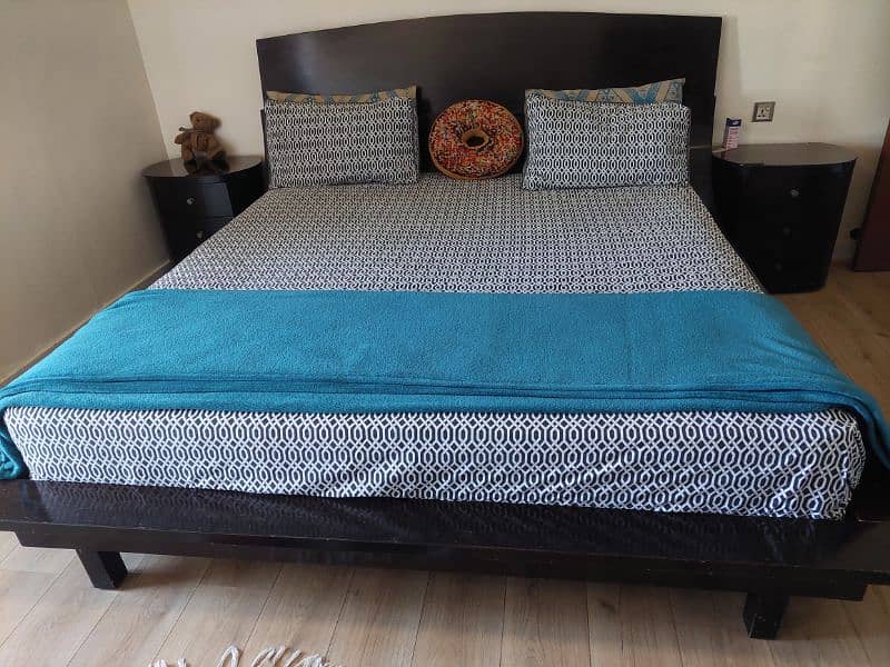 king size double bed wooden new design set for sale. leaving abroad . 1