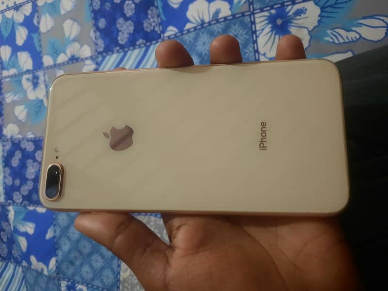 Iphone 8plus 64gb pta approved with box 4