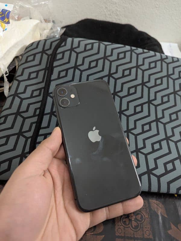 iphone 11 NON PTA FACTORY UNLOCKED 1